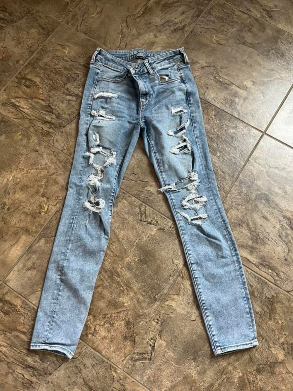 American Eagle Outfitters Light Blue High-Rise Distressed Skinny Jeans